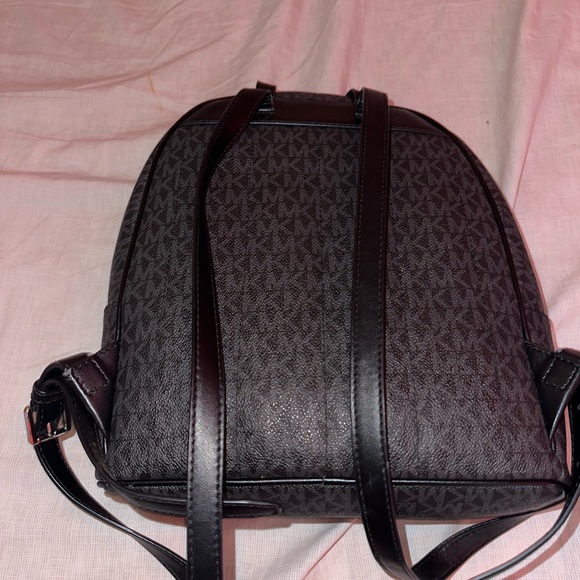 mk bookbag style purse. barely used. tag still on - Picture 2 of 2